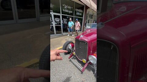 Road Worn ‘32 Ford Roadster With Grasshoppers in its teeth