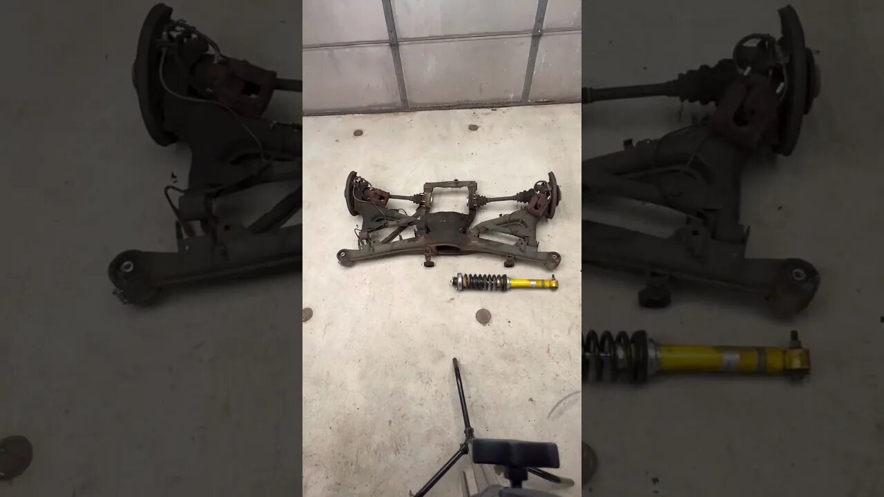 BMW E34 M5 Rear Subframe, Suspension and Shocks #shorts #bmw #bmwm5 #cars #automotive #diy