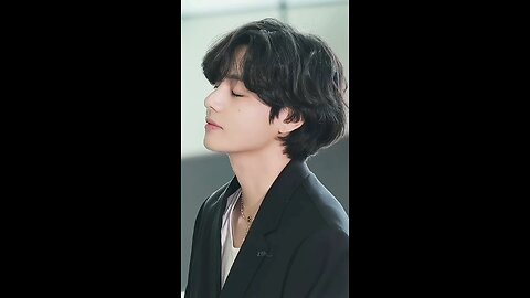 BTS V Beautiful Look!