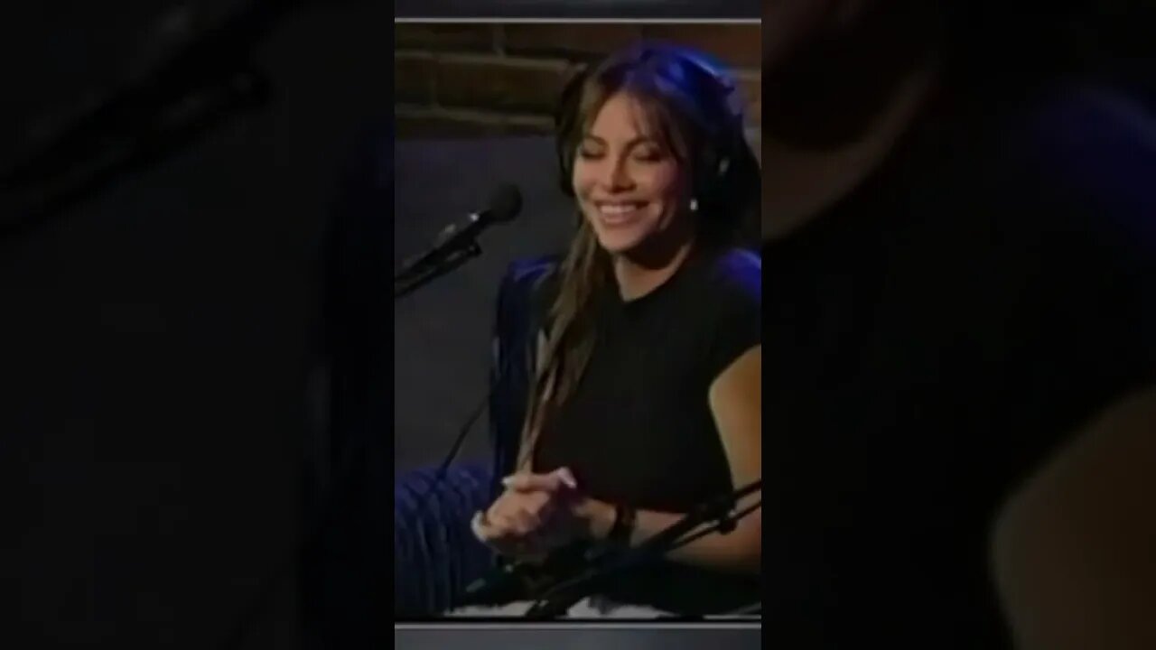 Howard Stern being a creep to Sofia Vergara