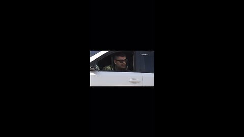 Long stand off then fights 20 police?