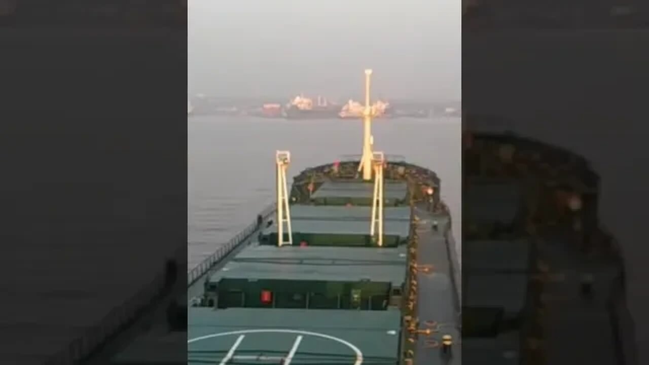 Ship Heads To Scrapyard. #trending #shorts #merchantnavy #lifeatsea #ship #shipping #ocean #sea