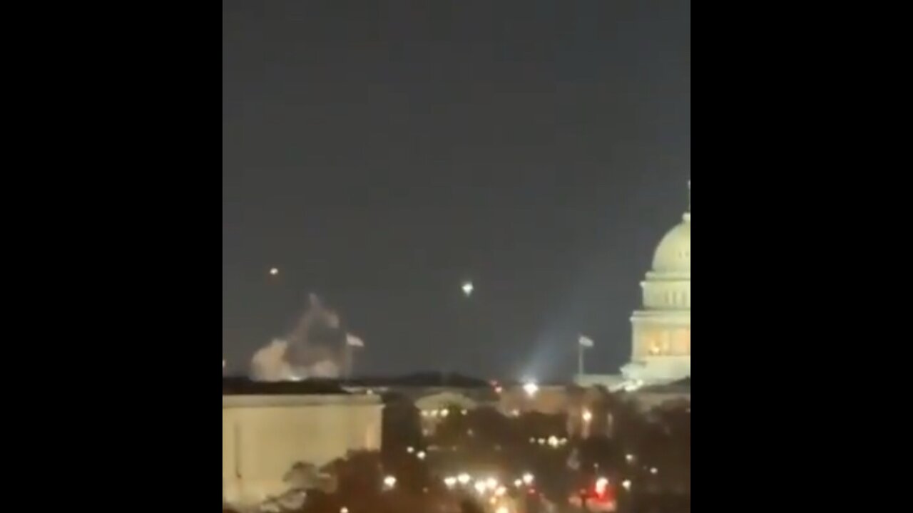 BREAKING: Mysterious drones now reported over the U.S. Capitol.