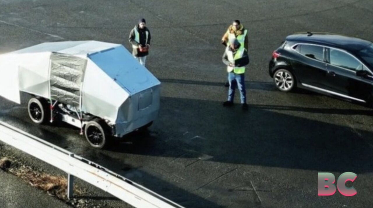 UK Council deploys alien truck-like world’s first pothole-fixing robot