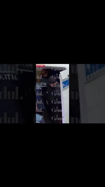 *Exclusive footage* Andrew en Tristan Tate returning from court | Better Men, Better Lives #shorts