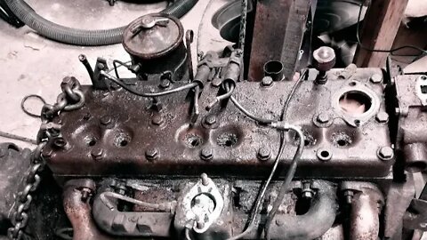 Tearing Further into the Abandonded Chrysler Flathead Six | $0 Engine Rebuild