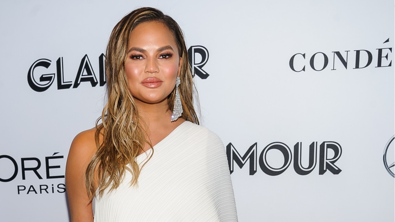 Chrissy Teigen Has No Complaints Of Dwyane Wade’s Armpit in Her Face