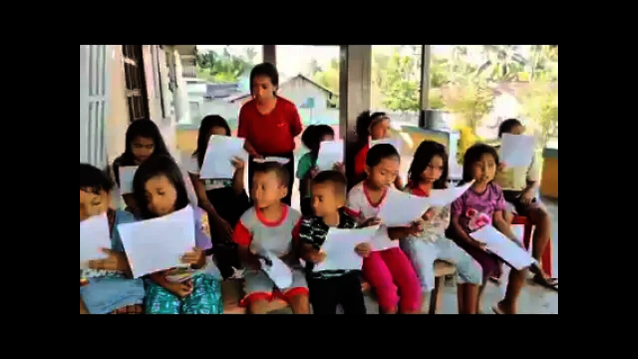 Sunday School kids singing John 1 in English - The Bible Song