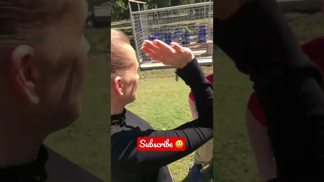 This Juicy Fig deserves a high-five! 🙌😃 #shorts