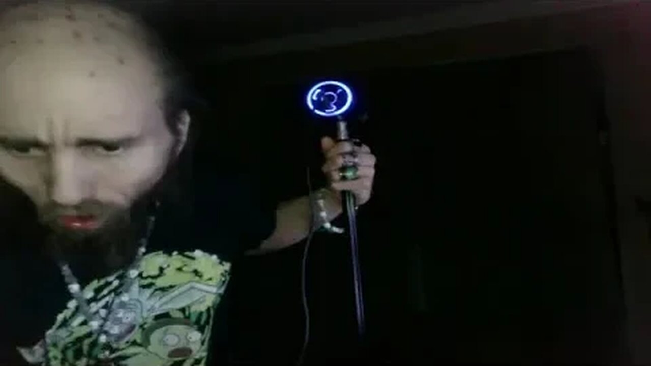 Cyraxx on Ytube. "YOU TROLLS AND MBM AINT A ROCKSTAR LIKE ME". Buzzing source. Deleted. 2/27/2023