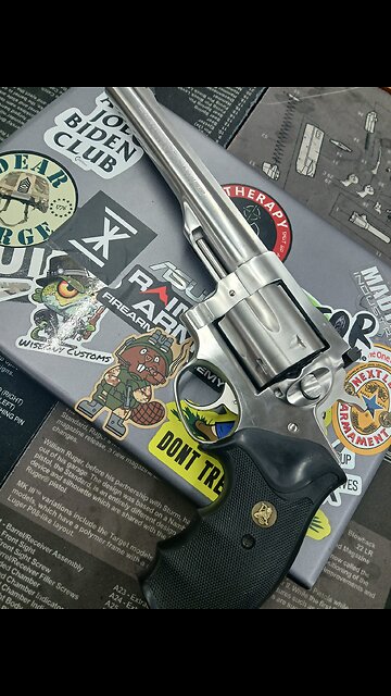 Someone got a new blaster!!!