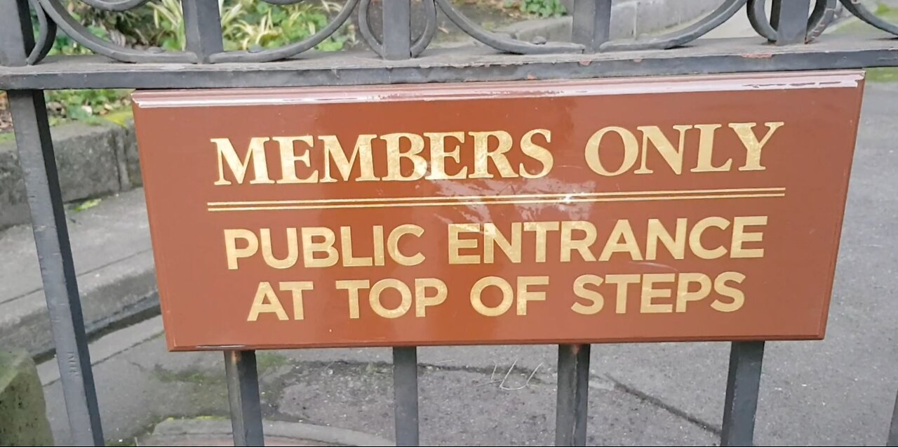 Members Only - Public Entrance At Top Of Steps - Melbourne Parliament House - 25 06 2022