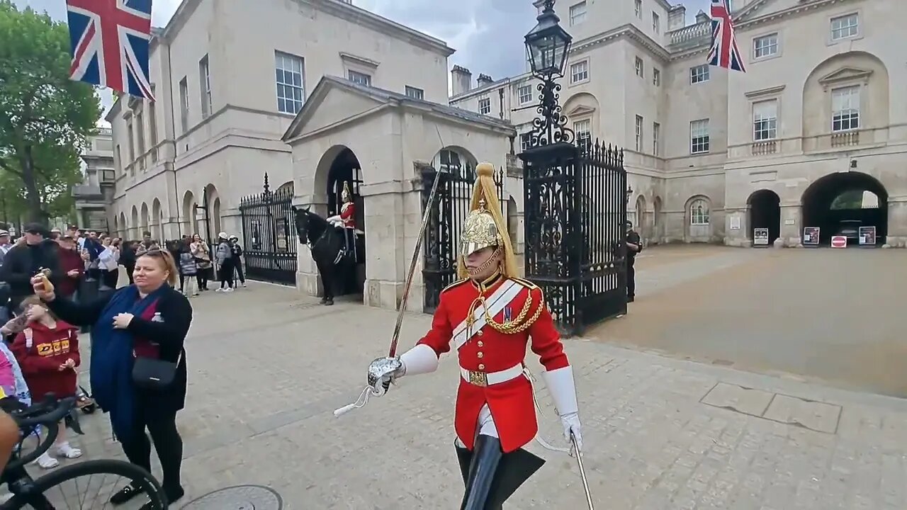Some shouts bring back Boris 😆 #horseguardsparade