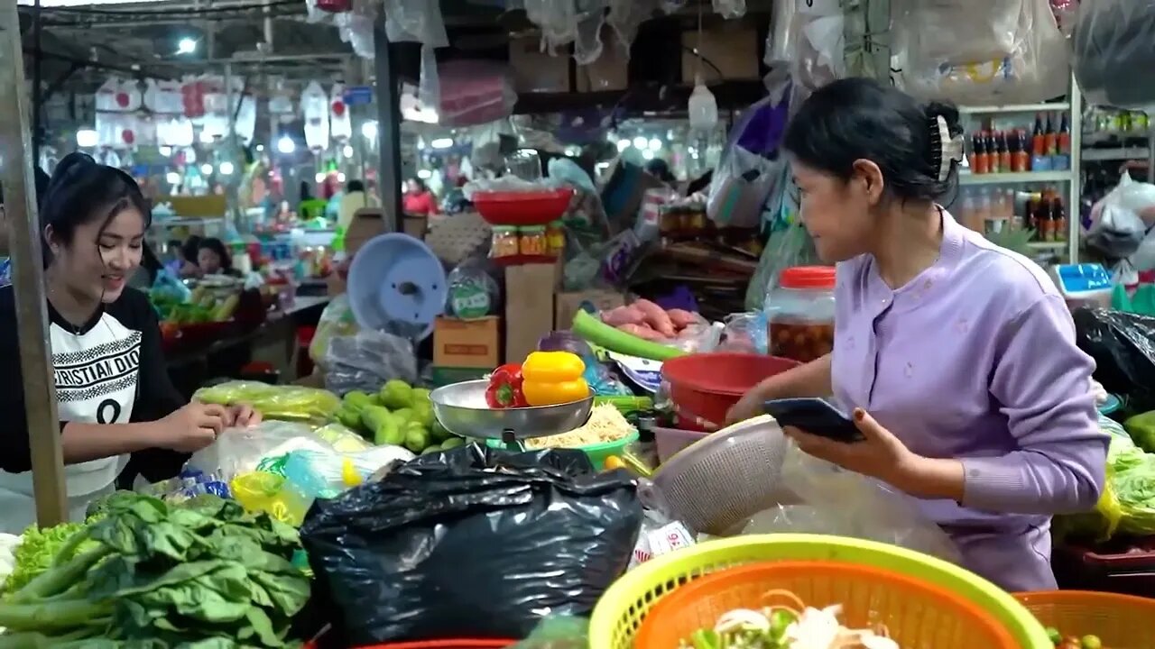 Market show, Yummy pork intestine cooking / Pork intestine with mix vegetable cooking