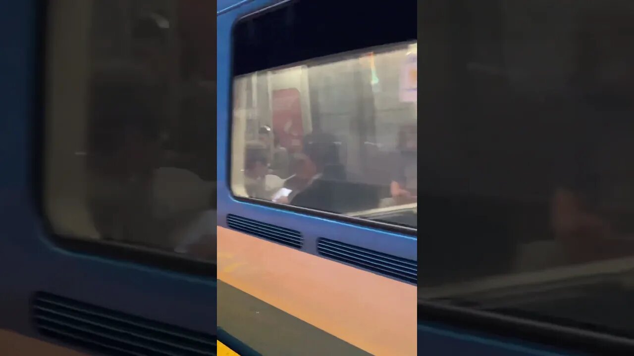 Upclose Montréal métro #viralvideo #montreal #travel #electricbuses #railway #metro