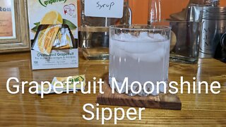 Grapefruit Moonshine Sipper #mixology #moonshine #mixeddrinks