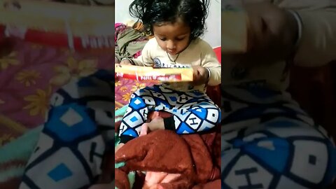 #viral #ytshorts #little #trending #funny #cute baby parle - g love❤❤