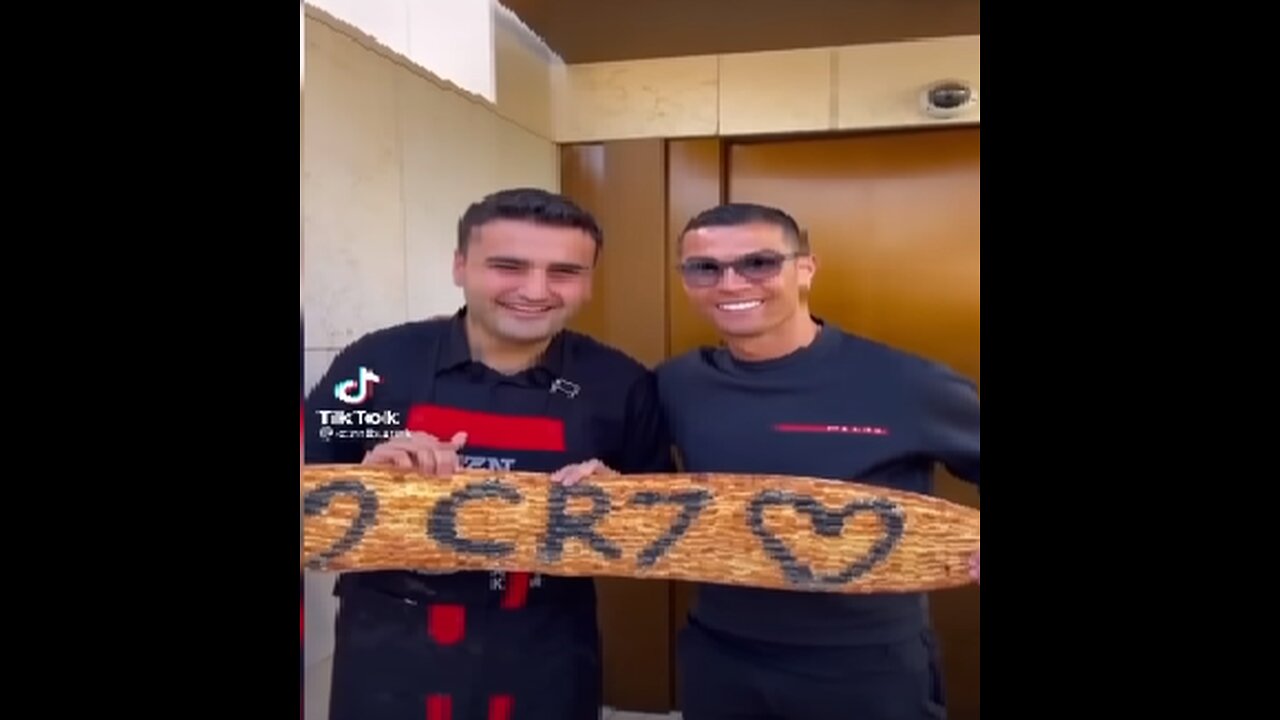 Czn Burak’ı -Famous people -Ziyaret Eden Tüm Ünlüler