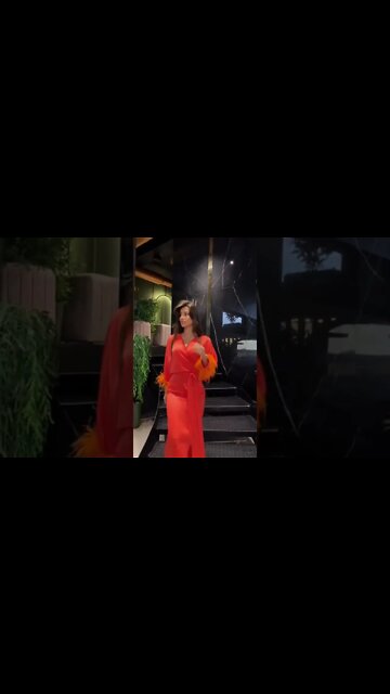 Good Looking In Red | #livesty #shorts #shortsfeed #viralvideo #trendingvideo