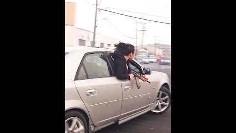 8-6-21 Woman seen waving an AK-47 out of speeding car window in lawless San Fran cops seize vehicle