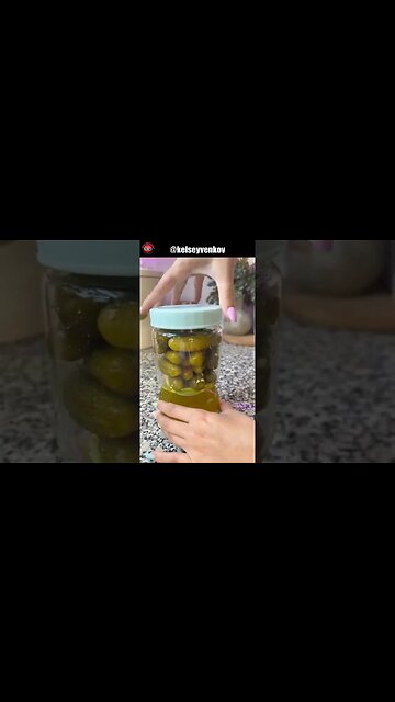 Pickle Hourglass Jar #foodorganizer #amazonorganization #asmrorganizing #shorts