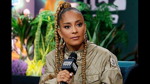 Amanda Seales Shadowbanned?? & Sold How Many Tickets?? 😳 #amandaseales (11-01-24)