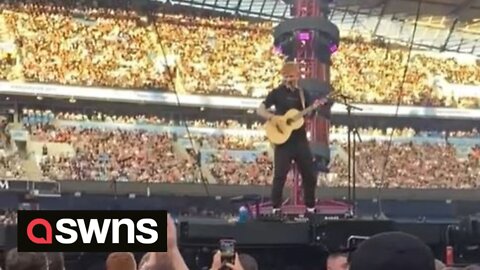 Moment Ed Sheeran's guitar malfunctions at 60,000-people concert