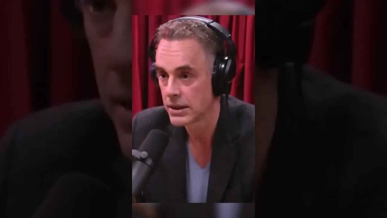 When you tell a joke and no one laughs - Jordan Peterson and Joe Rogan