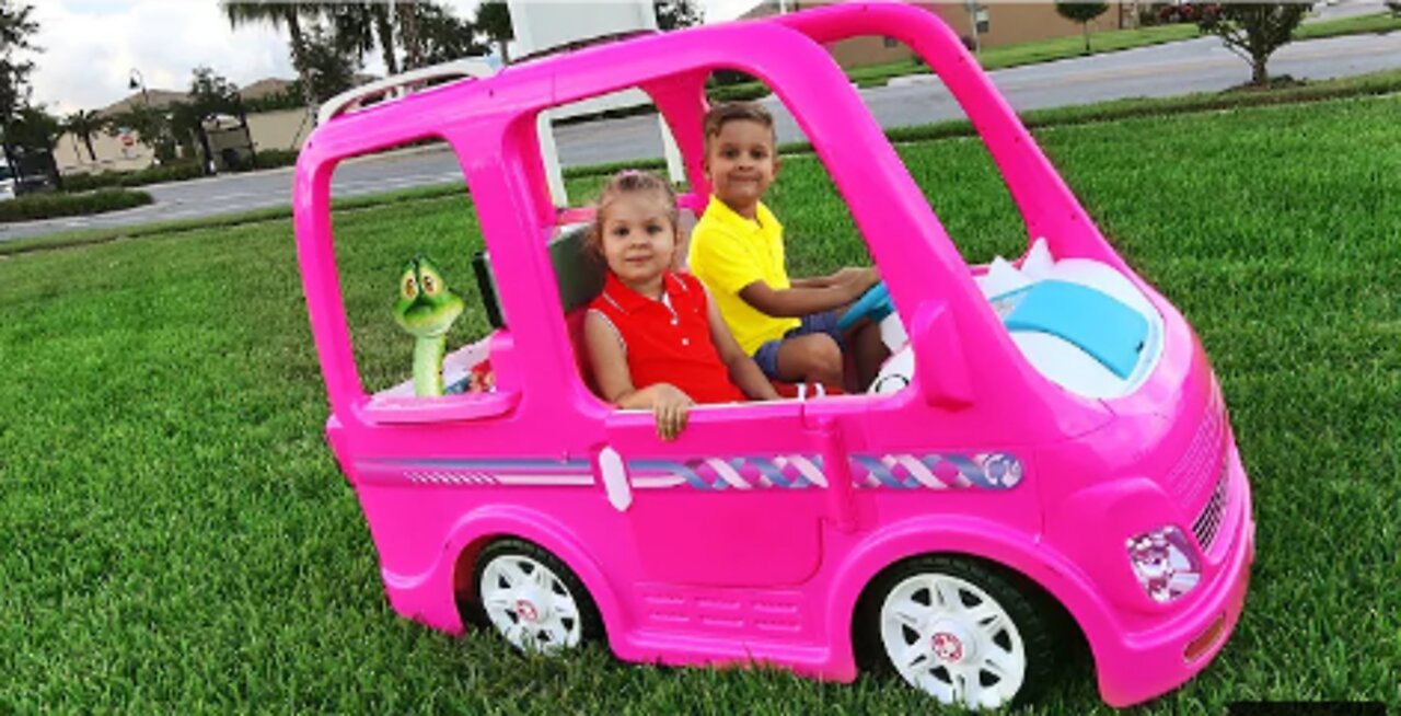 Diana and her Barbie car - Camping adventure