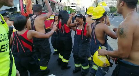 SOUTH AFRICA - Cape Town - The Cape Town Carnival (Video) (2V7)