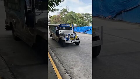 Pass me right by #jeepney #philippines