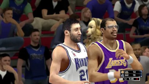 NBA Simulations: The 1987 LA Lakers vs The 2002 Sacramento Kings @ Arco Arena