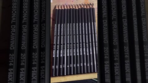 Drawing Pencil Review! Make sure you pick these up!!!! #reviews #drawingpencils #good