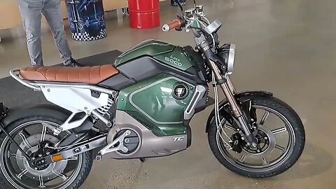 Super Soco TC forest green - electric moped that caferacer motorcycle type brommers kieken