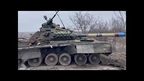 Ukraine War - Two Knocked Out Ukraine Tanks near Gnutovo Village