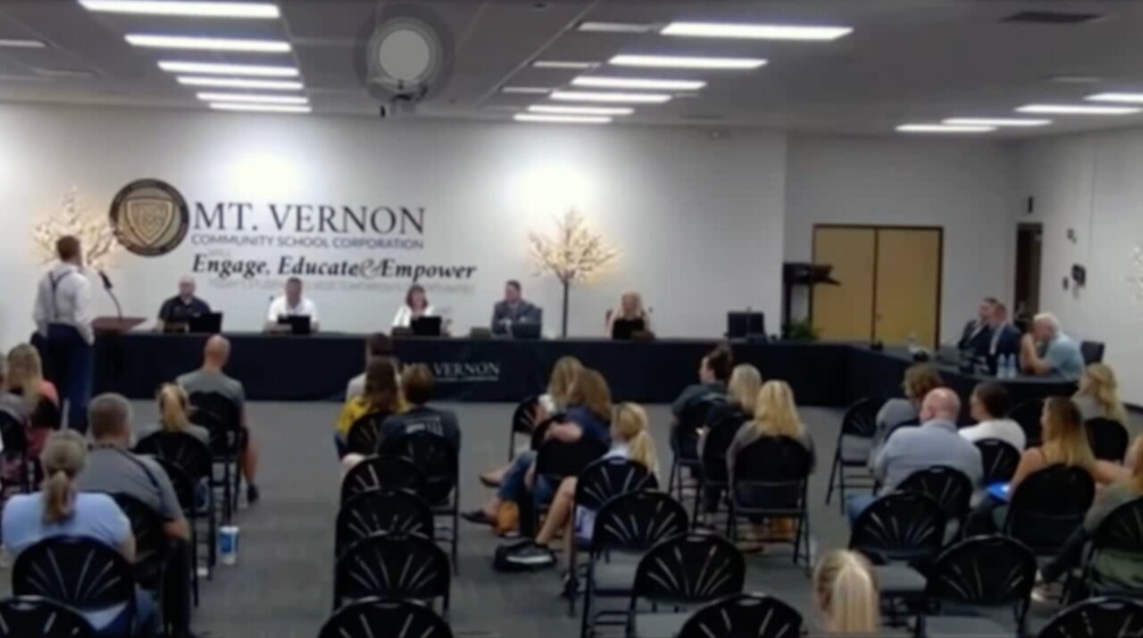 Doctor Destroys CDC Lies at School Board Meeting