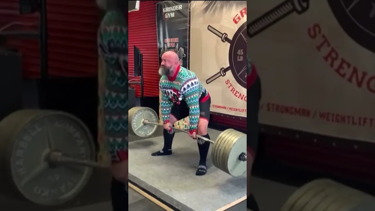 585 lbs from Deadlifts and Donations 2022