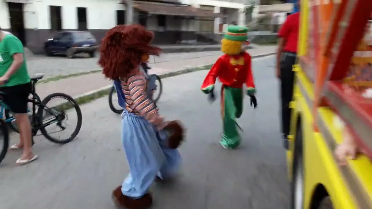 DOMINGO DE MANHÃ NA CARRETA DA ALEGRIA TREM BALADA, DANÇANDO FOFÃO, PATATI, PATATÁ E BEN10, LIKE