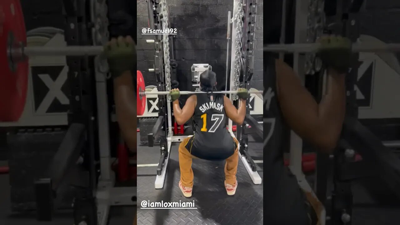 #skimasktheslumpgod getting the workout in 🏋️♀️