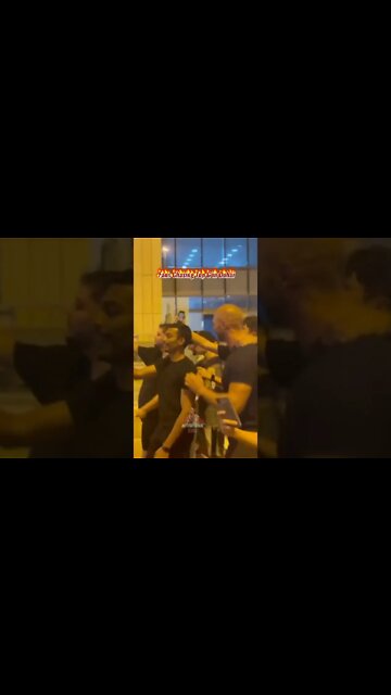 Fans Crowd Chasing Andrew Tate Top G 😲