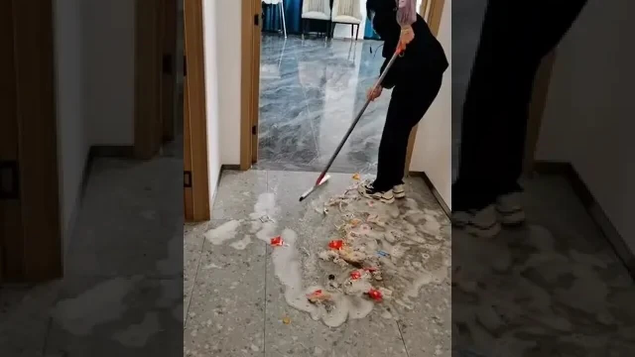 woh woh! Video by goodsalesna
