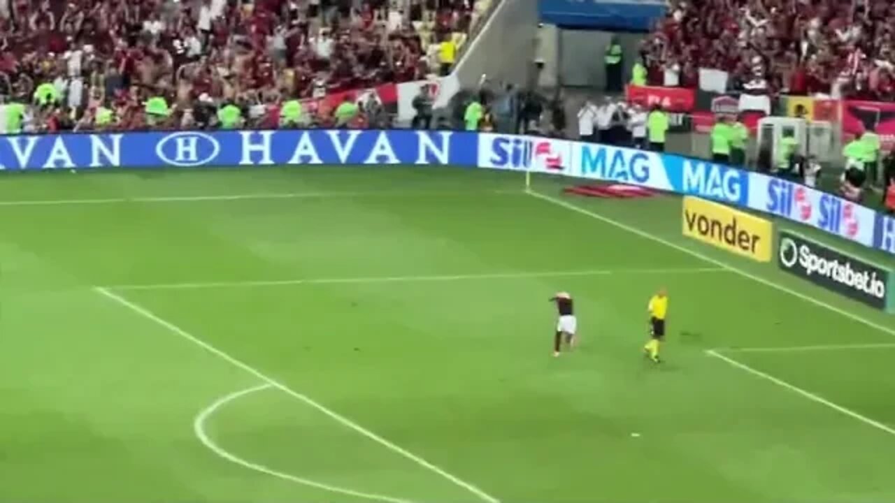Rodinei marcando o gol do título da Copa do Brasil 2022 + Comemoração