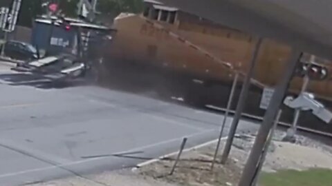 Train Slams Into Semi Truck Near San Antonio