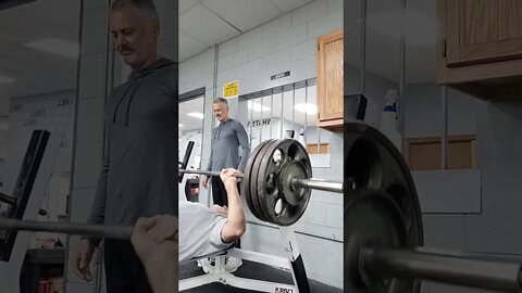 335lbs x 5 Raw Bench, 61 years old, Crazy 🤪 old man