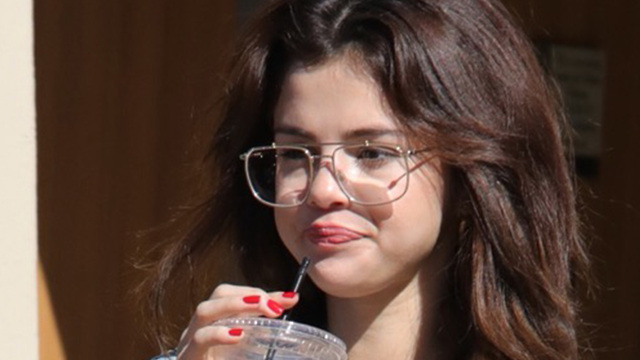 Selena Gomez Quickly MOVES ON From Justin Bieber By Doing THIS!