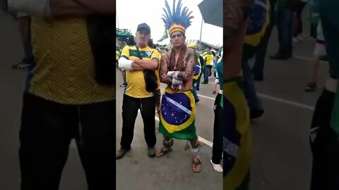 Índios apoiando a manifestação