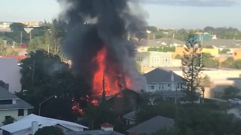 Apartment burns to ground in West Palm Beach