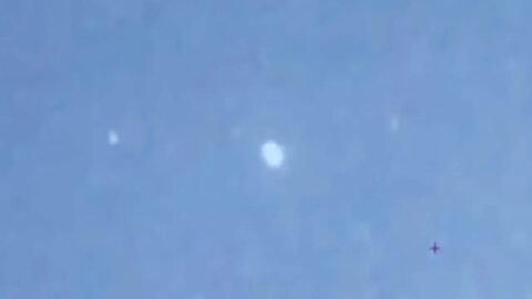 Bright blue UFOs turns over Gulf
