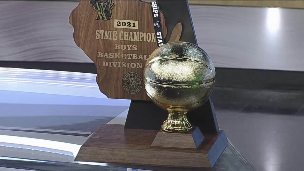 Tosa East Boys Basketball celebrates State Championship win