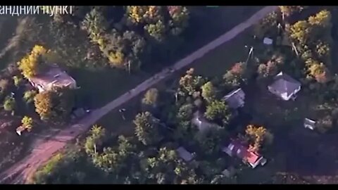 Ukrainian drones in artillery strike Russian column￼